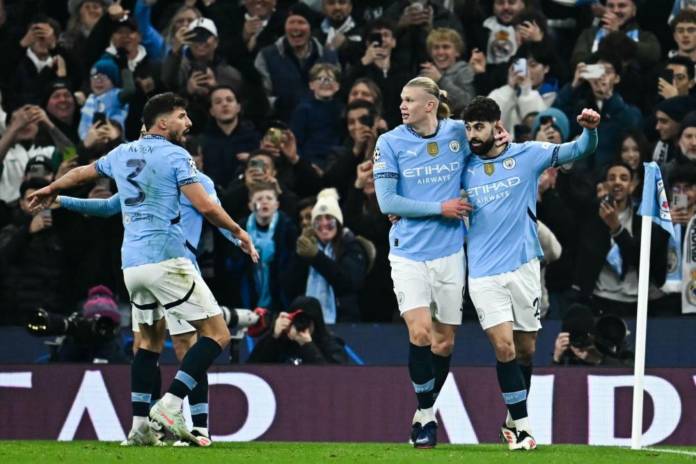 凝聚在一起 凝聚在一起